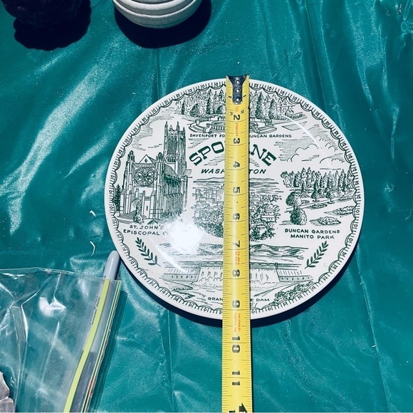 Collectors plate, Spokane, dinner sized - Picture 2 of 5